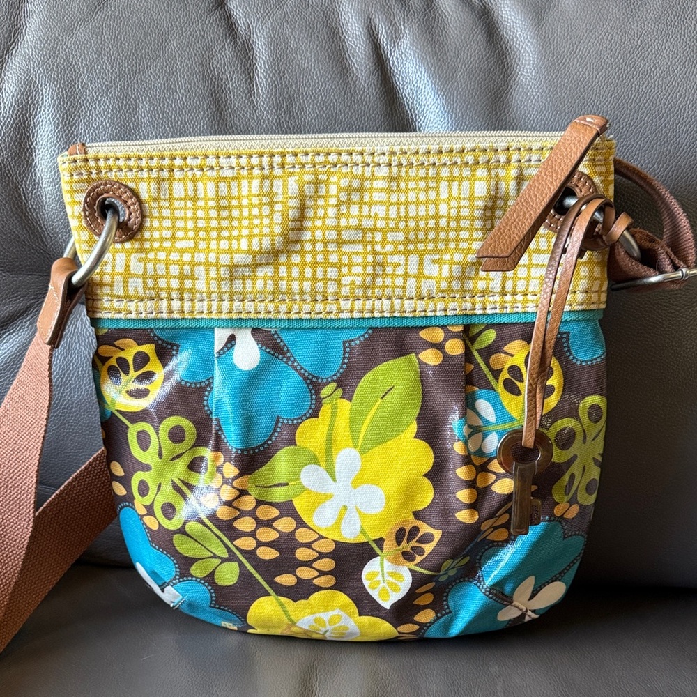 Fossil Key Per Yellow Teal Brown Green Crossbody Purse Excellent condition